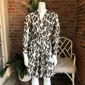 1960s Leopard Balloon Sleeve Dress