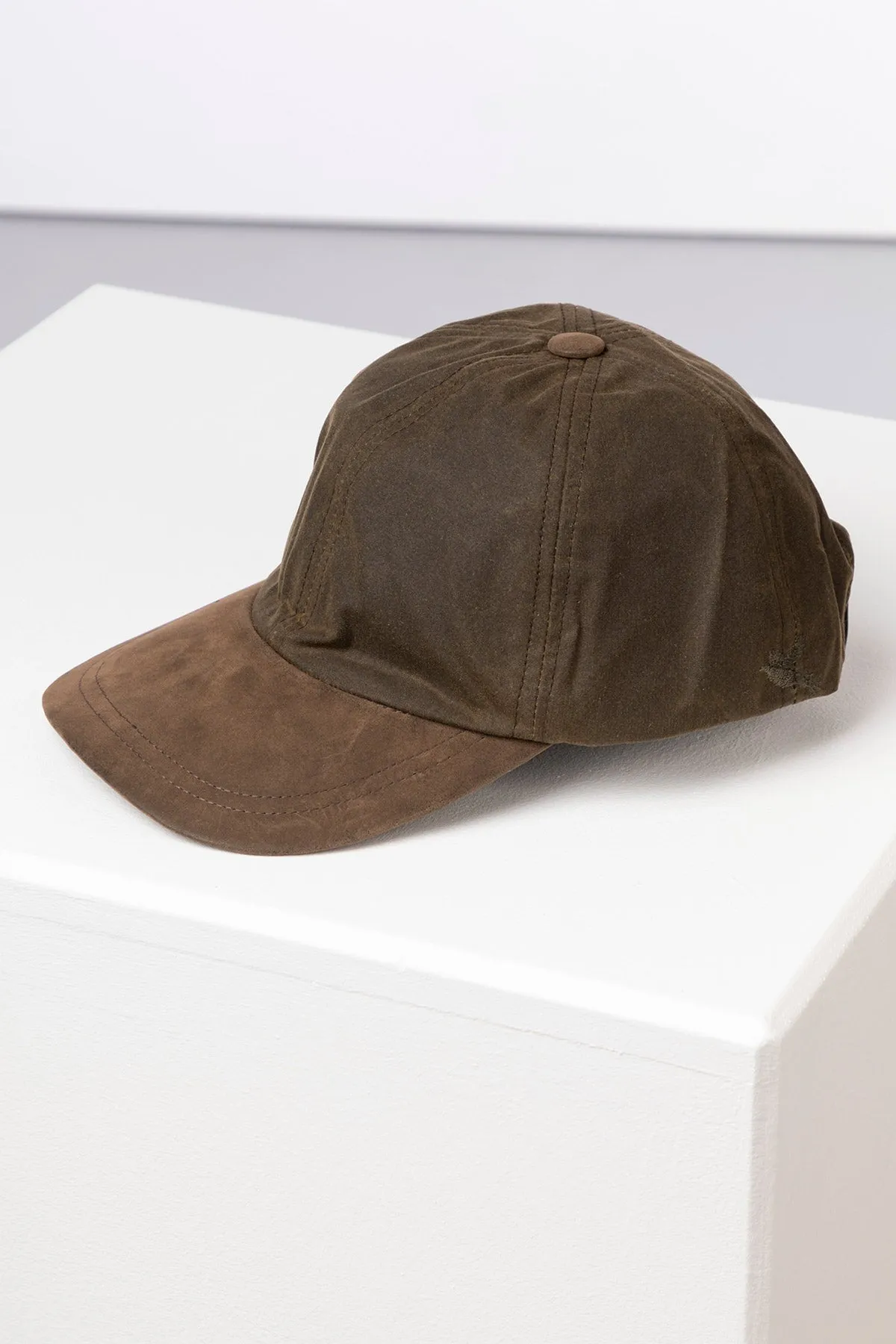 Men's Wax Baseball Cap with Nubuck Peak - Danby