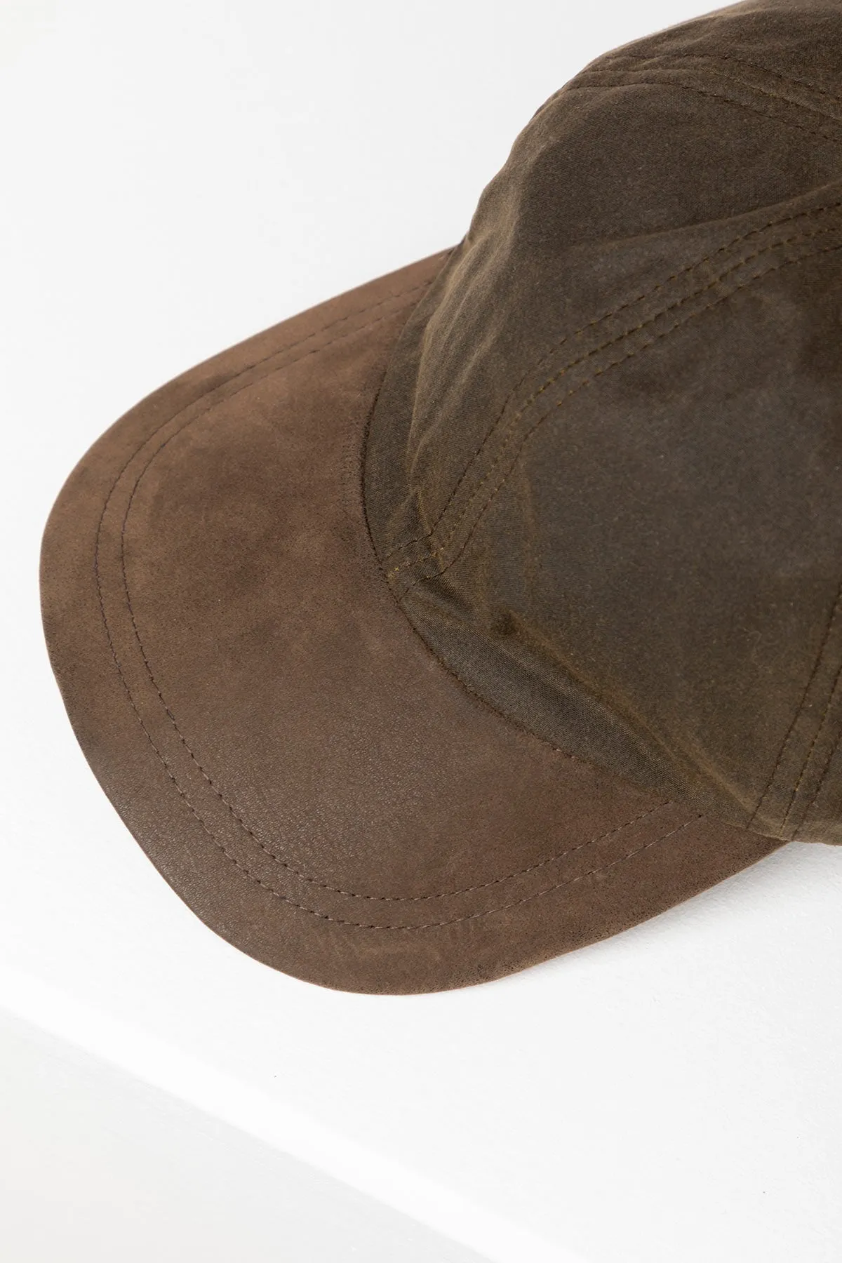 Men's Wax Baseball Cap with Nubuck Peak - Danby