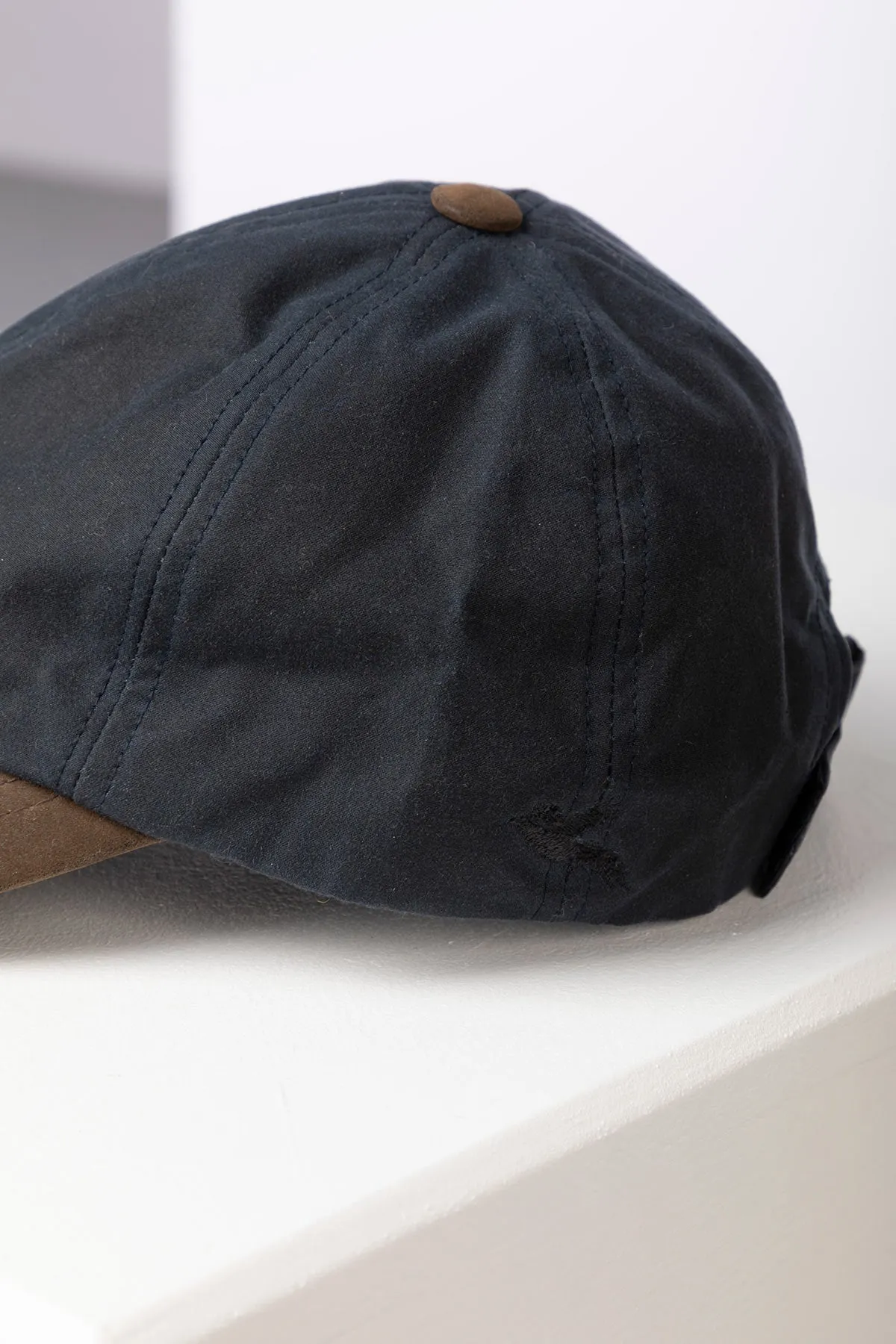 Men's Wax Baseball Cap with Nubuck Peak - Danby