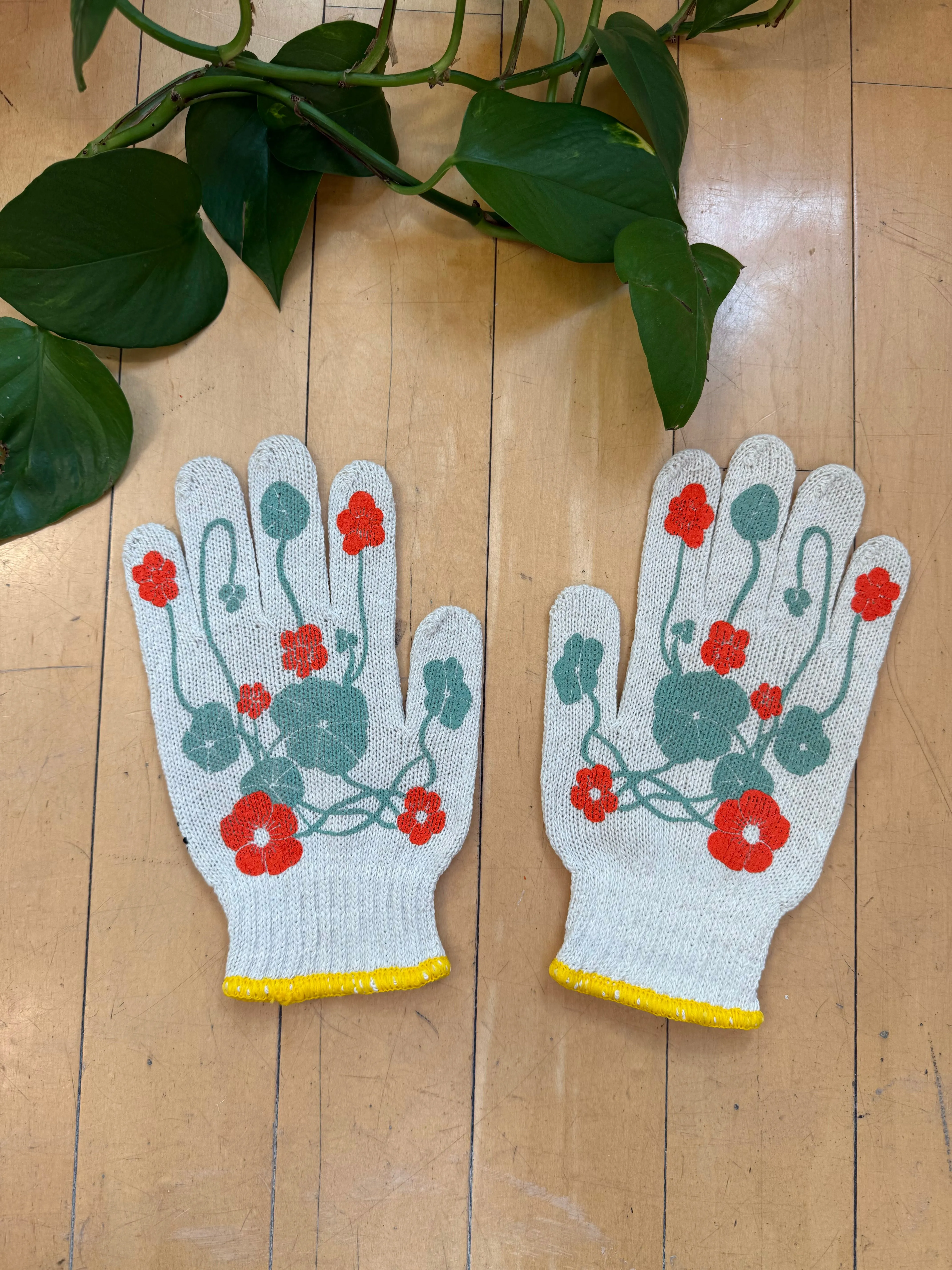 Nasturtiums Gardening Gloves