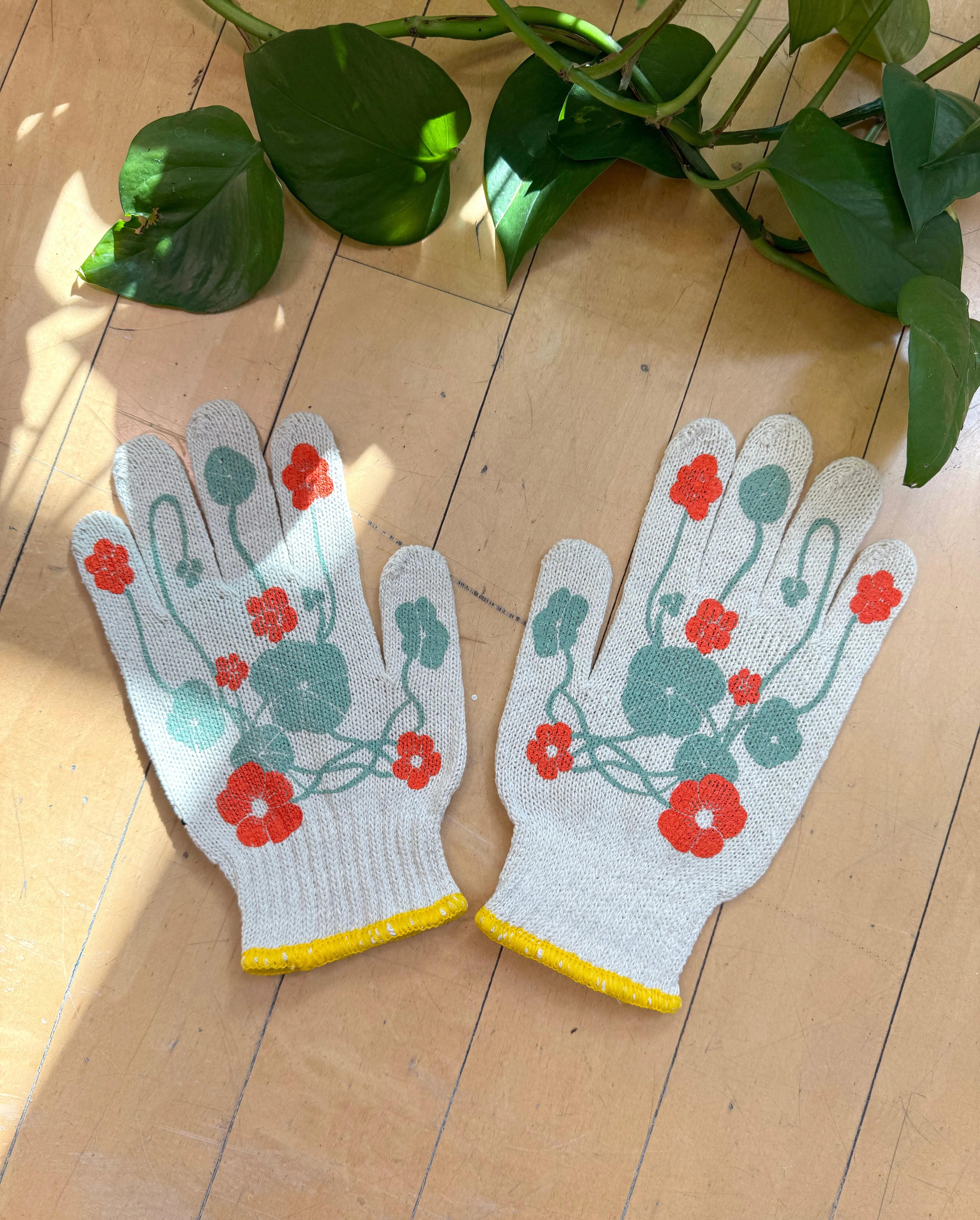 Nasturtiums Gardening Gloves